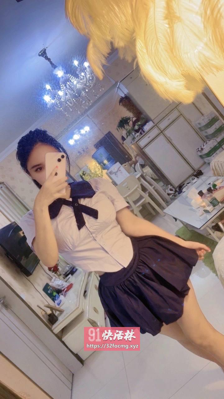 皮肤很好很听话的小妹
