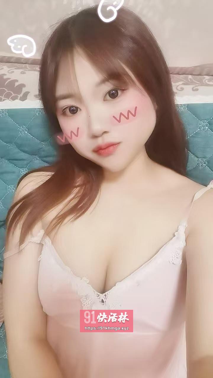 高颜值巨乳嫩妹子