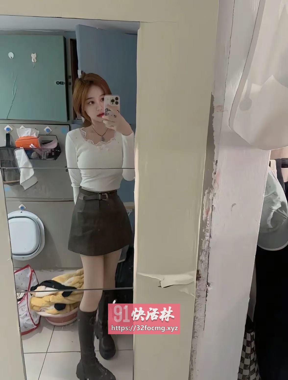 昆明极品黑丝嫩妹