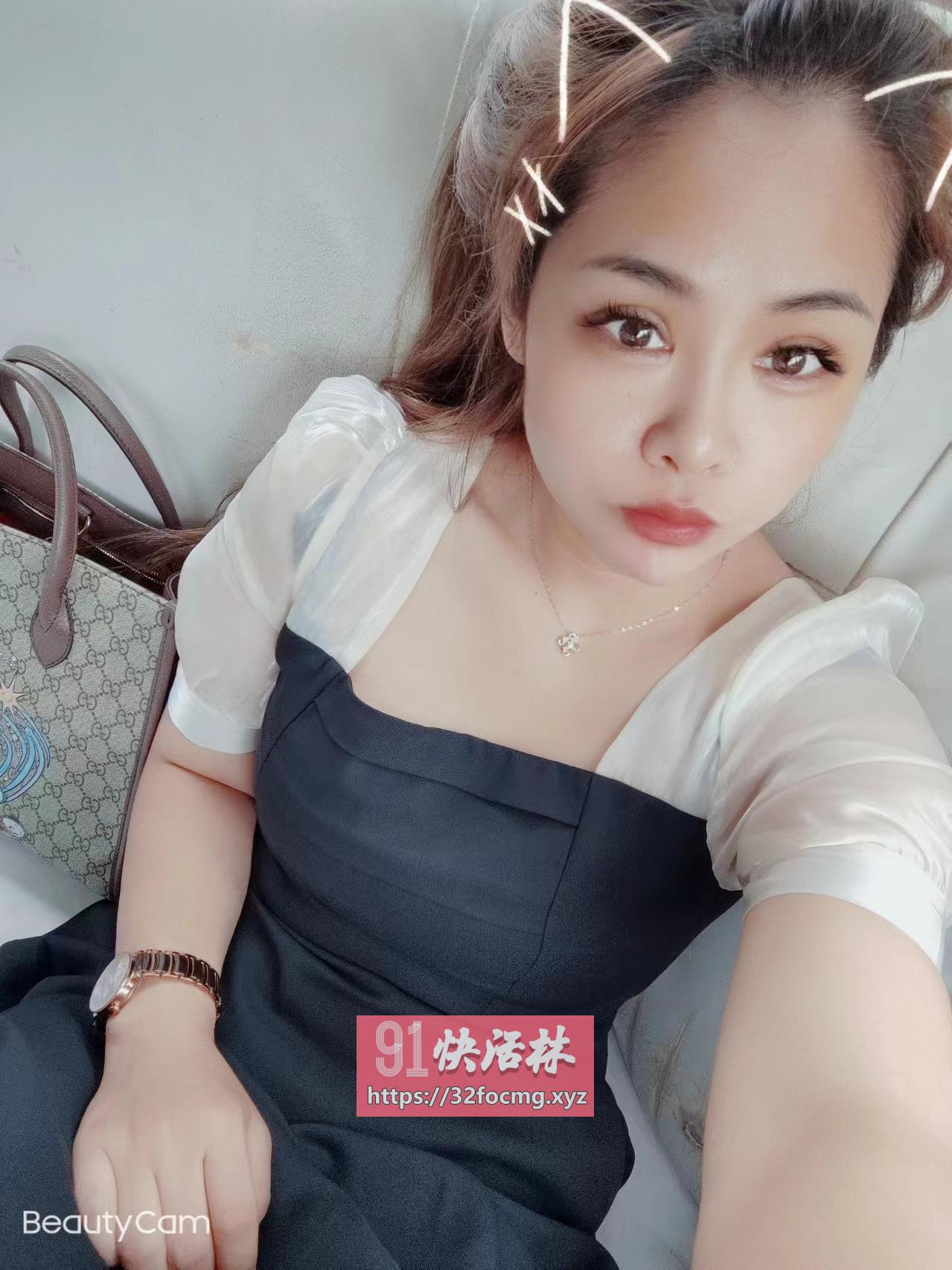 红桥大胸妹