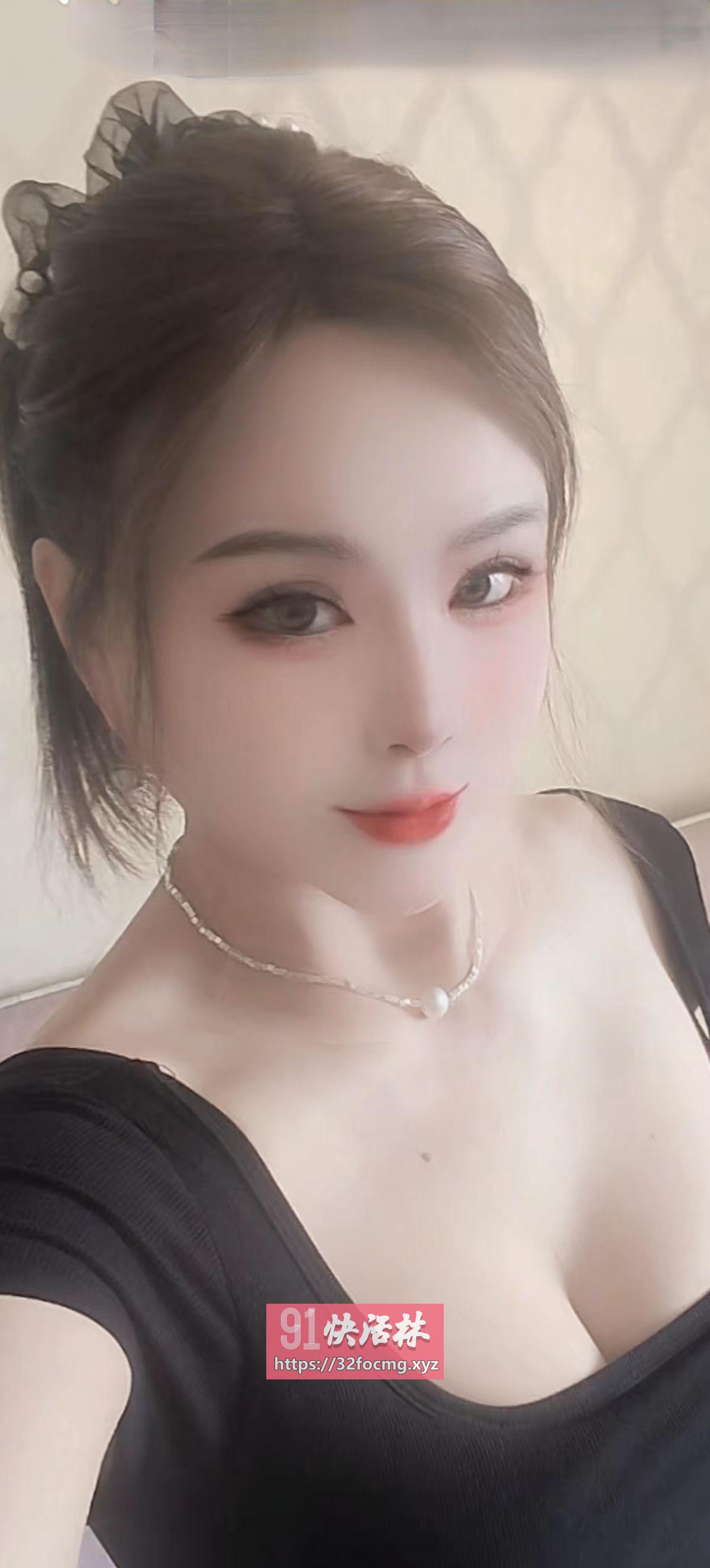 长腿身材好御姐