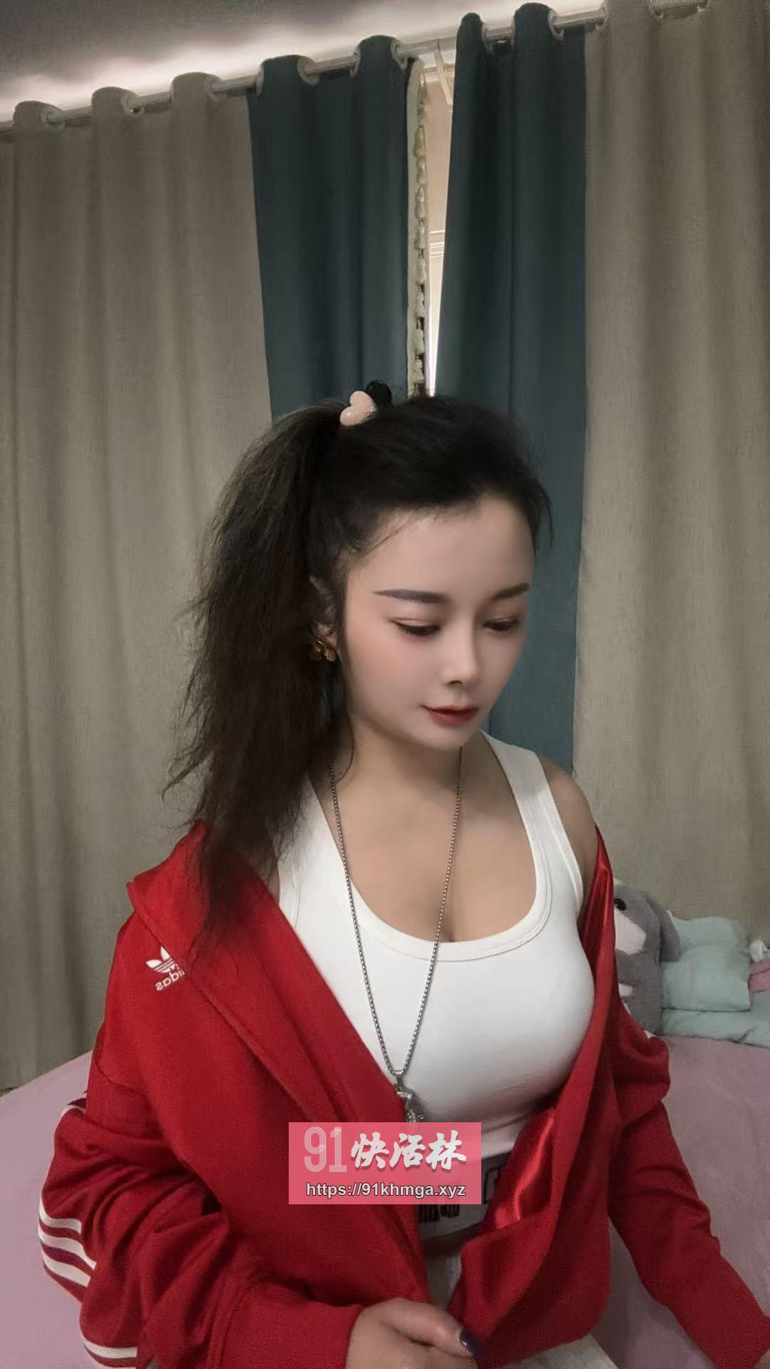 韵味成熟小姐姐