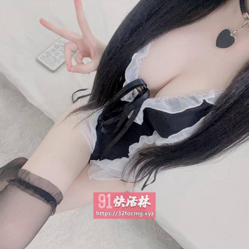 乖巧美眉性感水多