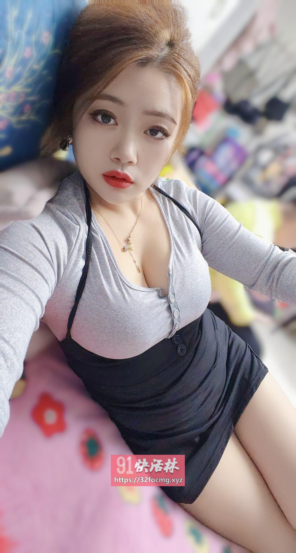 大奶肥鲍御姐