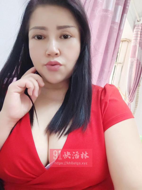 迷人的成熟大姐姐