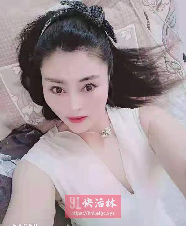 大奶熟女一枚