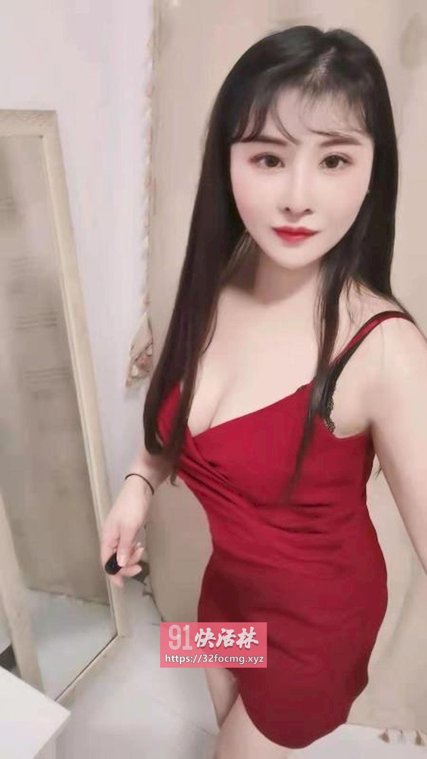 极品身材小妹妹完美炮架各种姿势配合