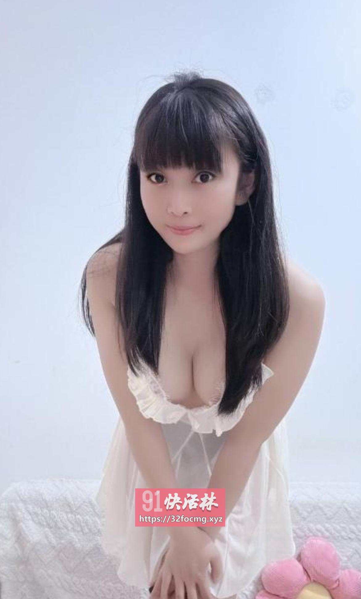 青浦三点粉萱萱