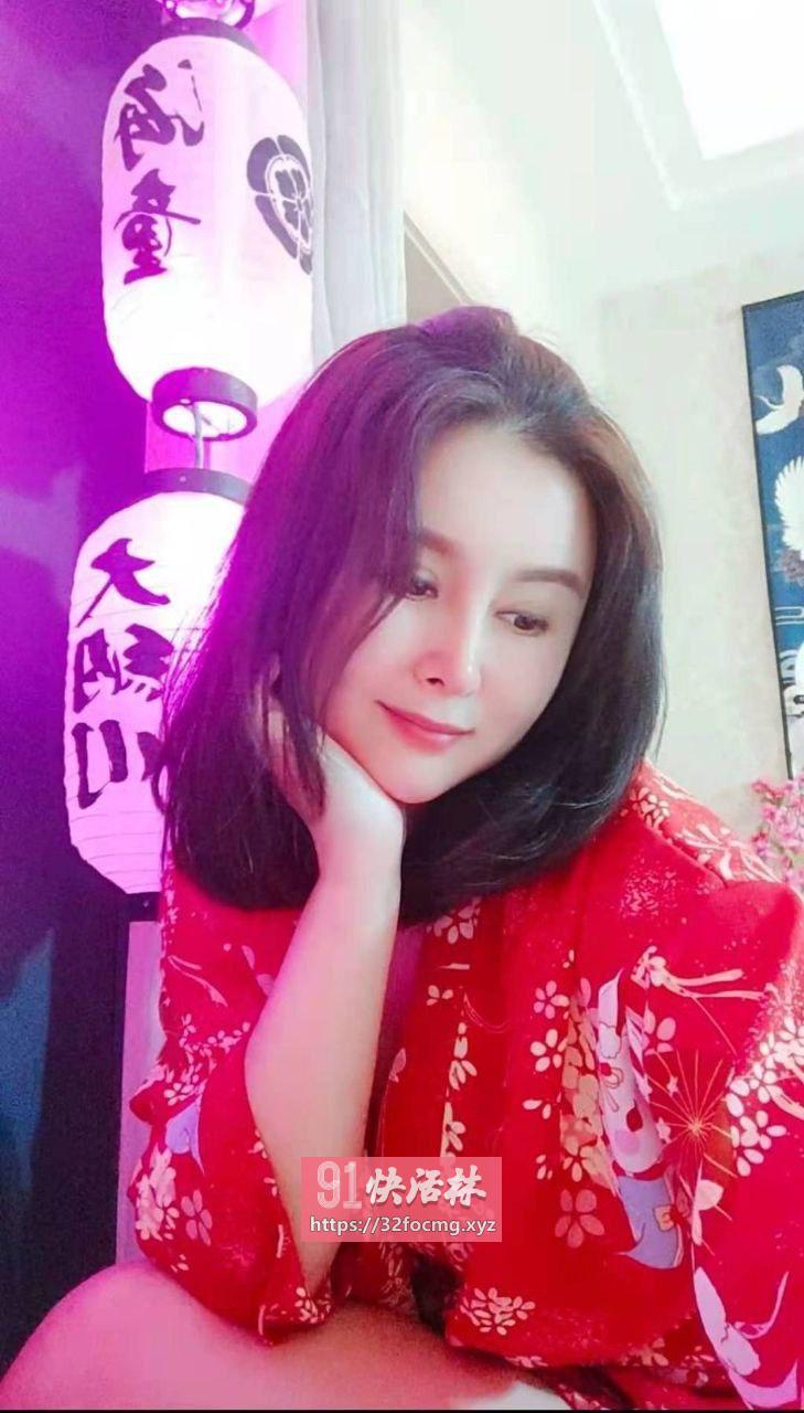 性欲极强粉嫩老师