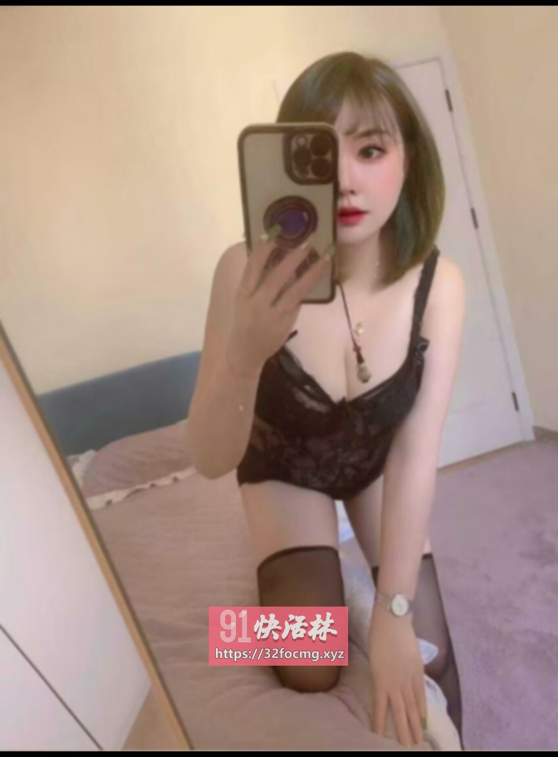 未央白皙水嫩御姐