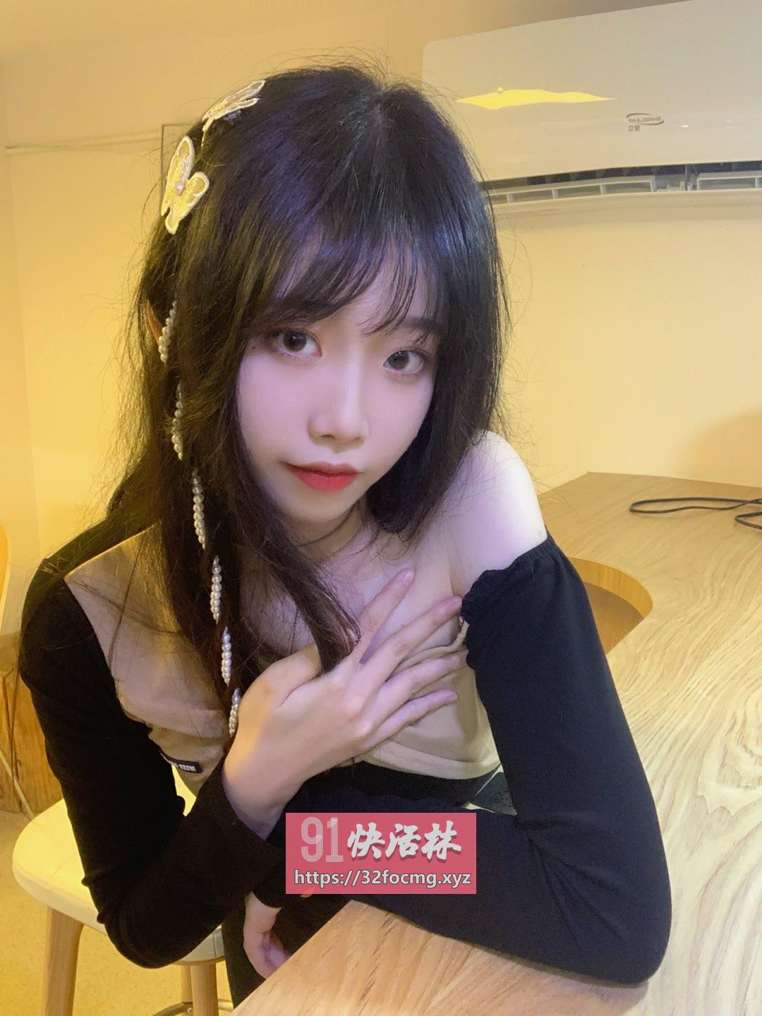 普陀色艺俱佳骚妹白虎穴