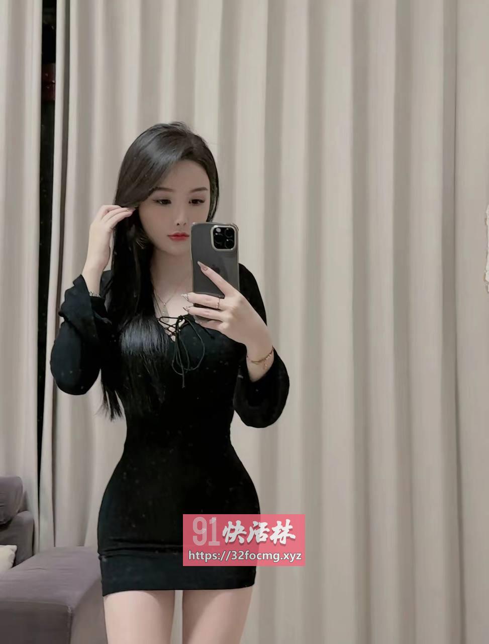 天津妹妹小舌头舔遍全身给口爆了