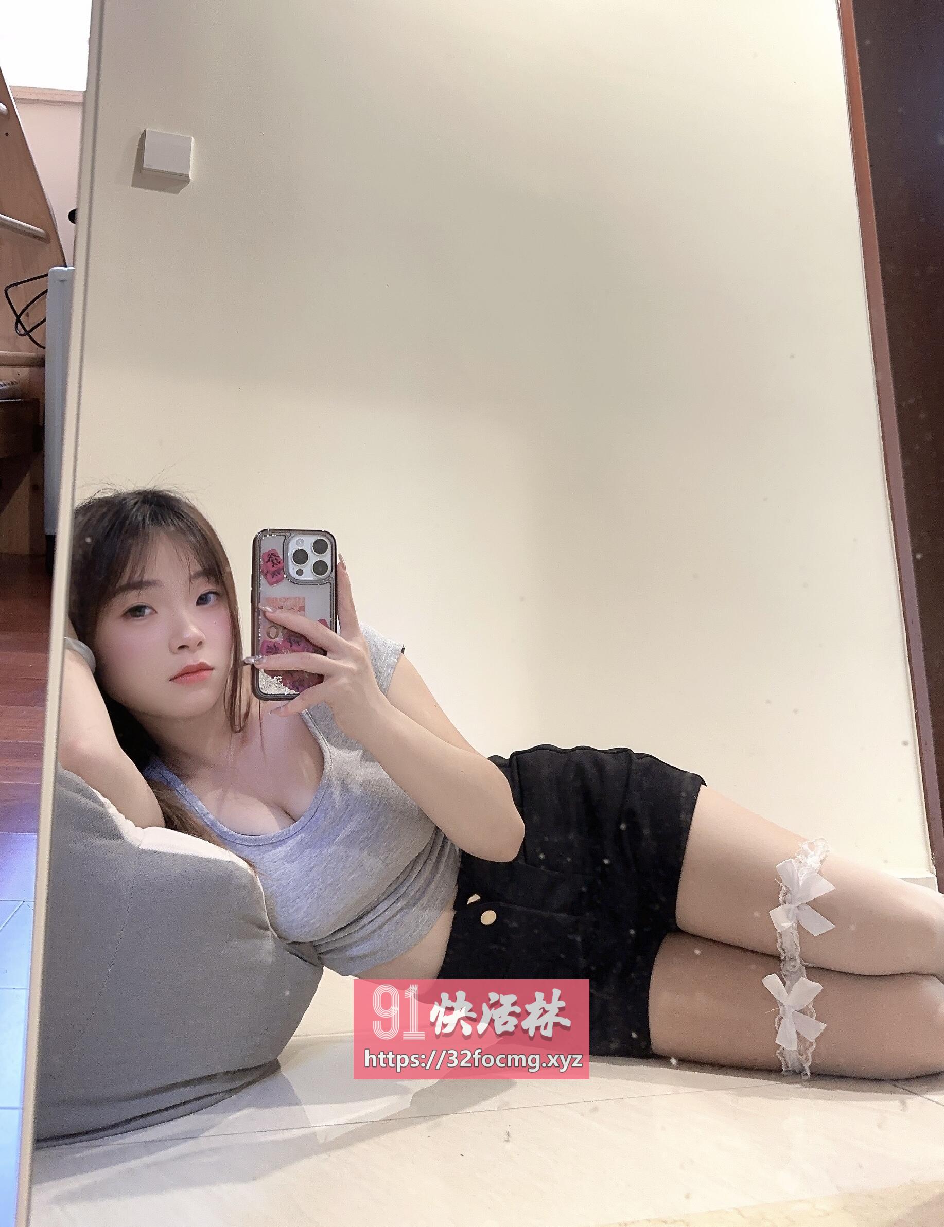深圳性感粉嫩身材非常棒的老师