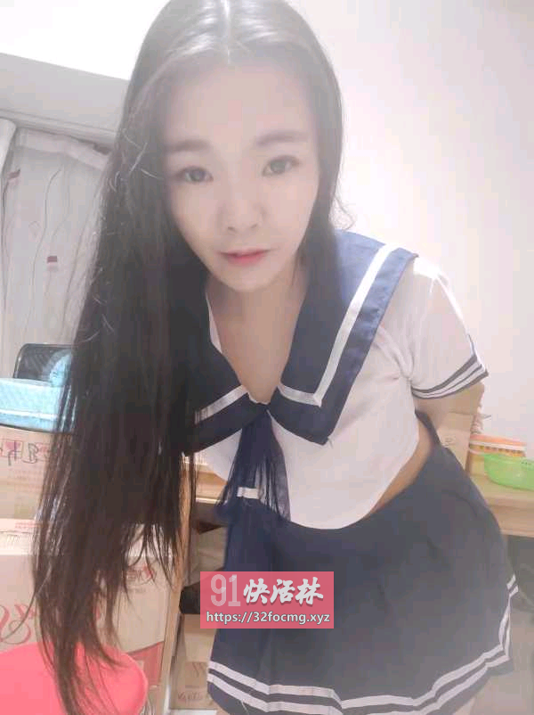 德华村少妇李雨睛，各种制服诱惑