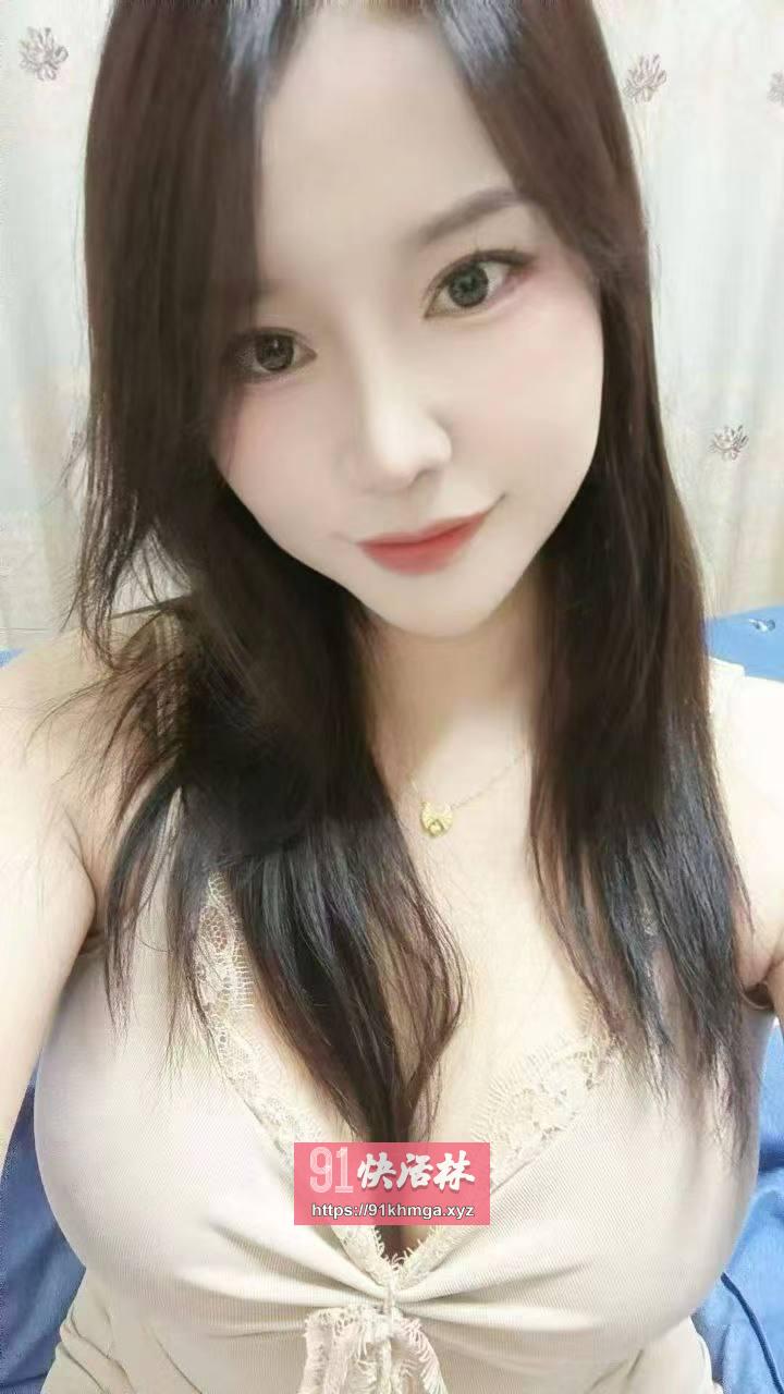 性感美艳大胸妹