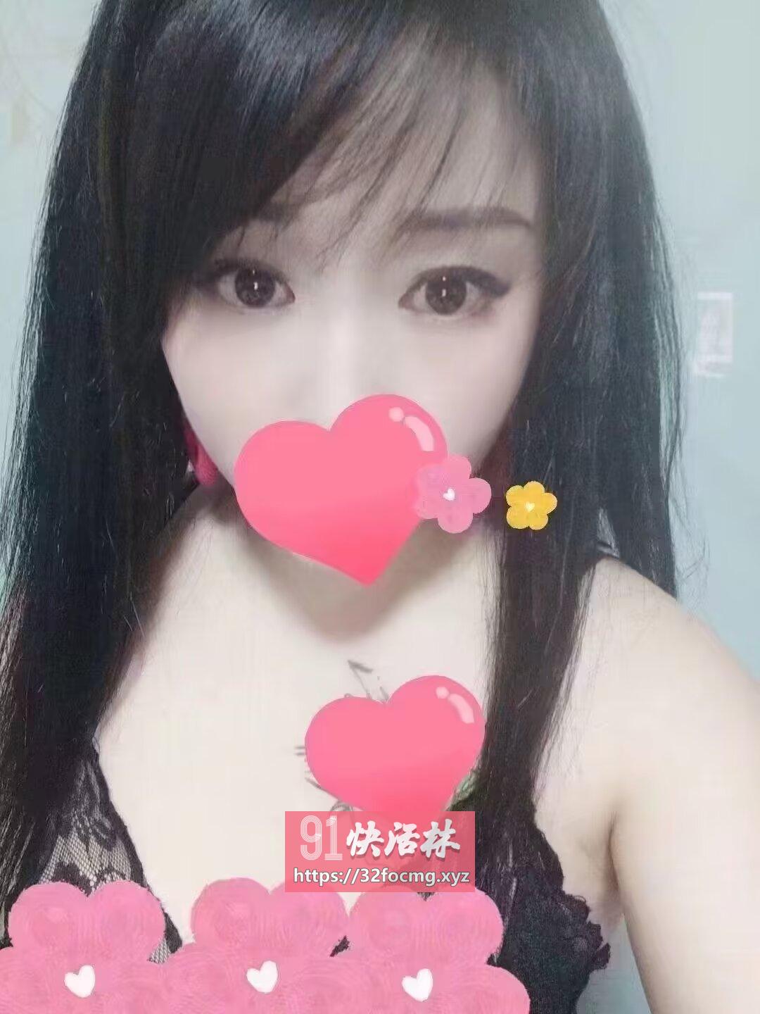 童颜巨乳小美女