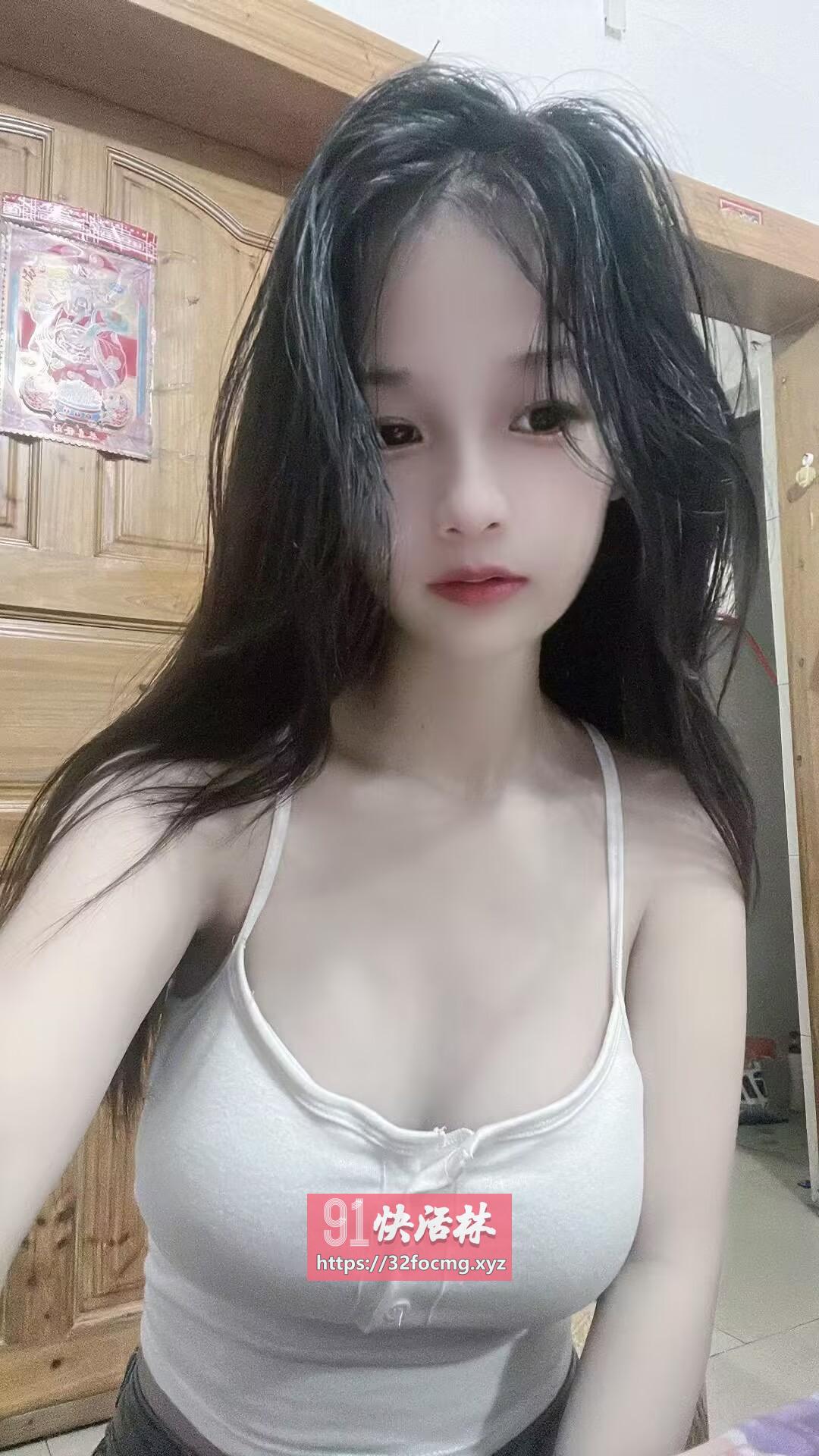 未央性感风骚嫩女