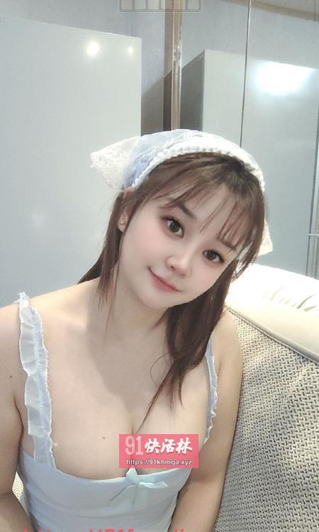 巨乳服务系骚妇