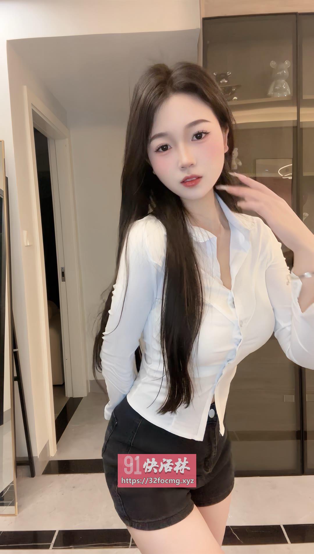 白嫩小骚妹小红红