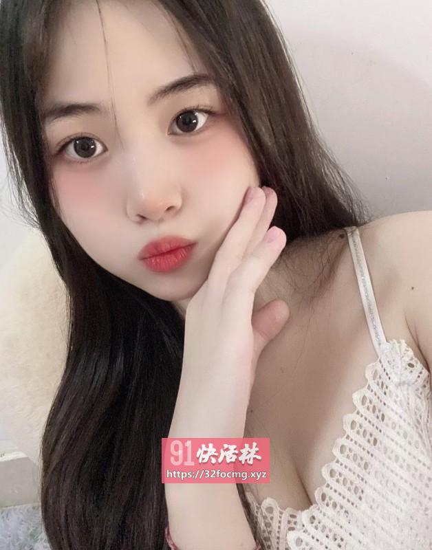 粉嫩多汁小骚货