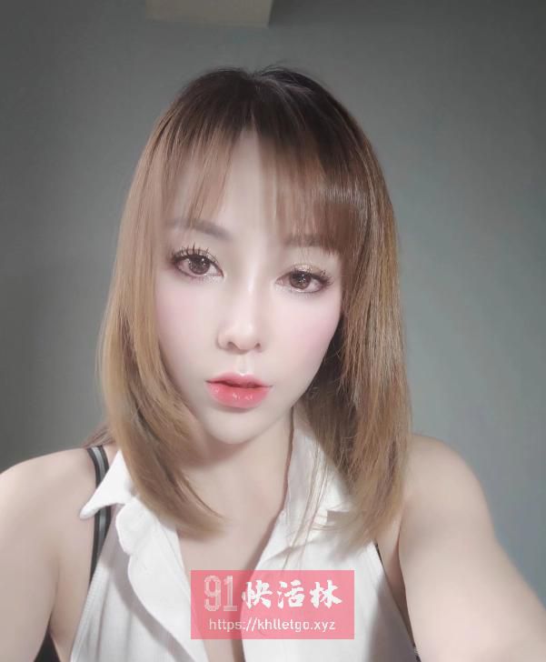 服务小姐姐轩儿