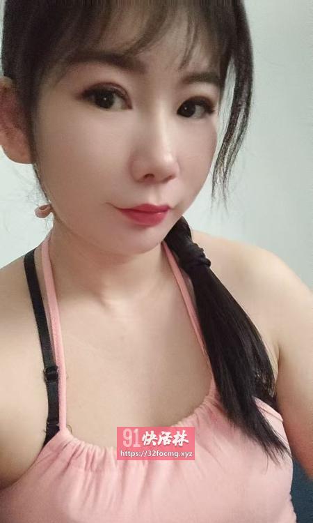 大奶御姐杏子
