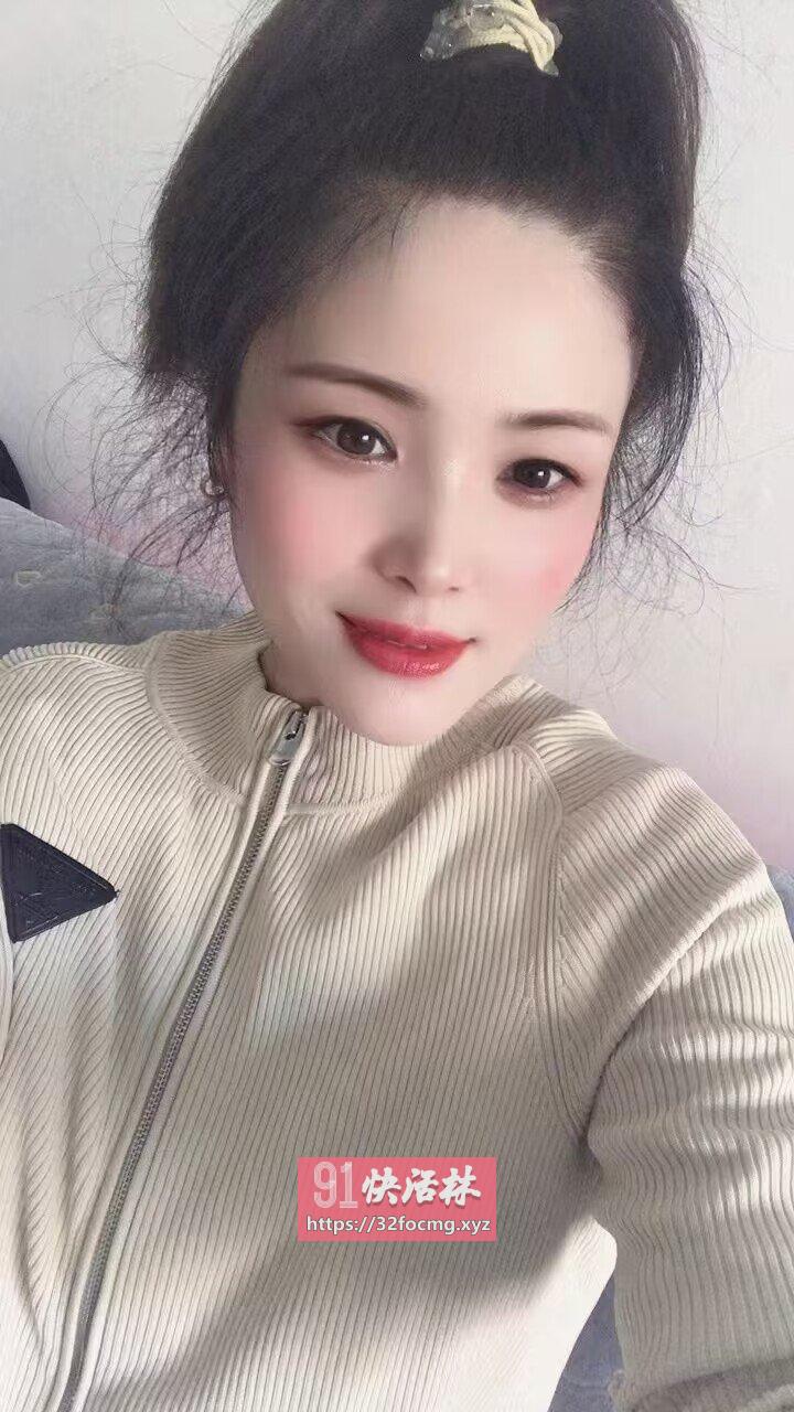天津大胸小姨子