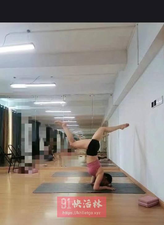 南京会跳艳舞的小姐姐