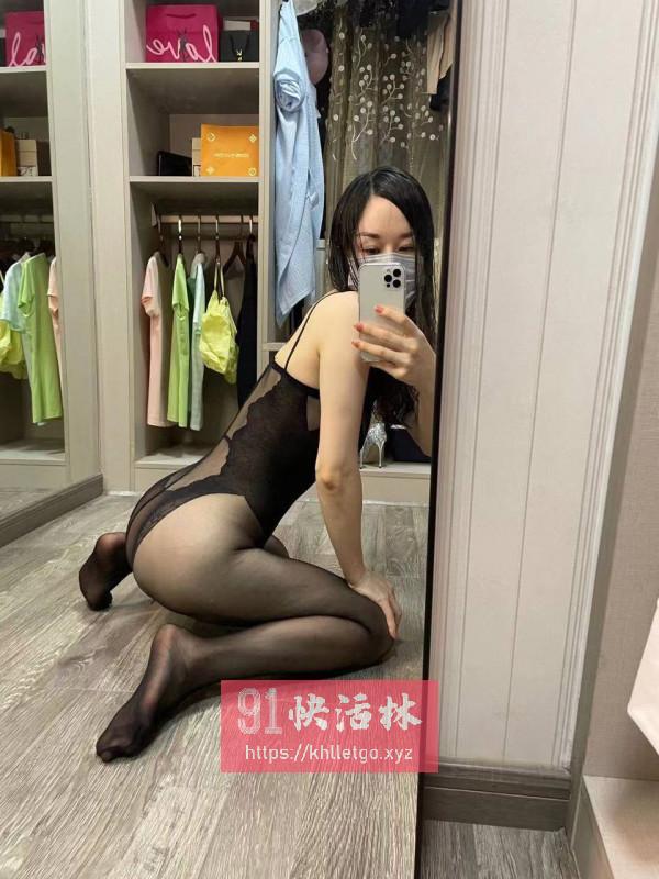 白嫩少妇