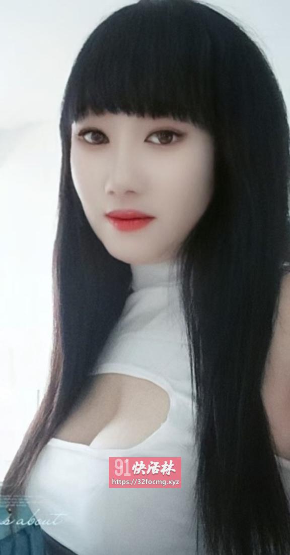 多情开朗少妇