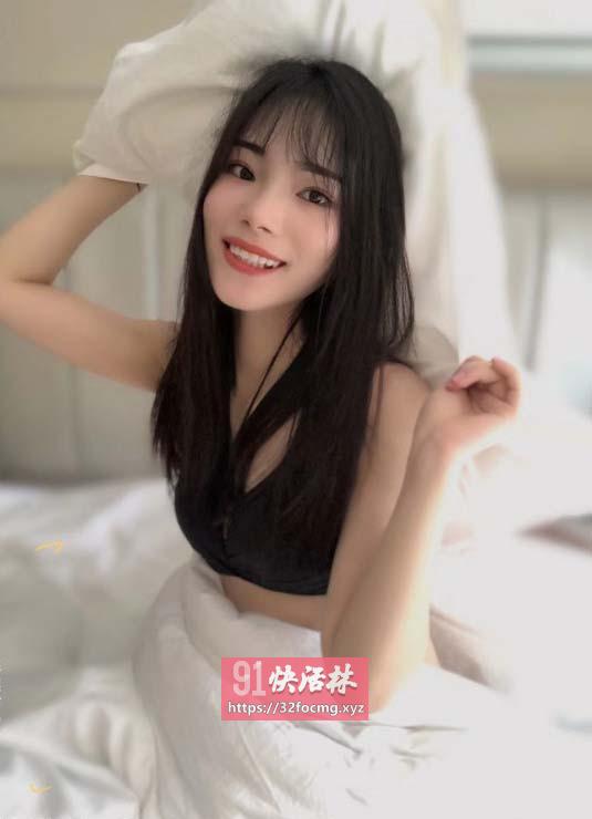 浦东黑丝长腿邻家嫩妹