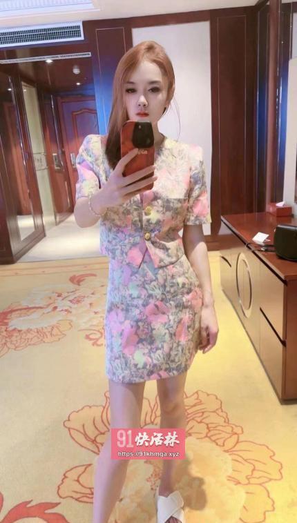 朝阳小骚货很会调情