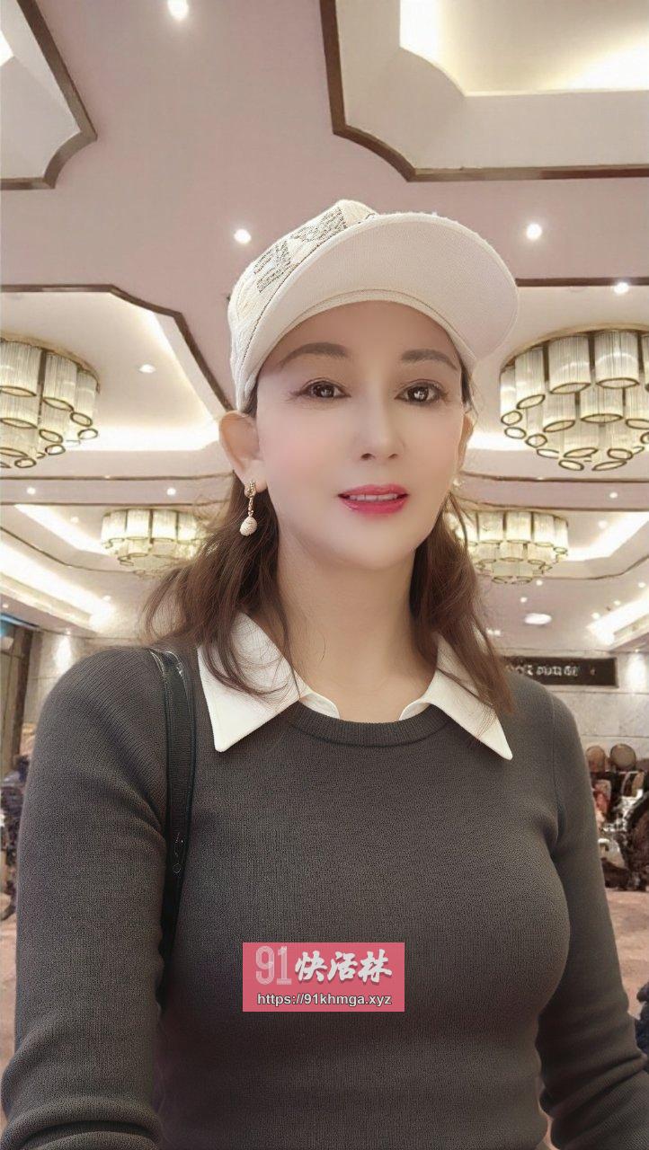 大胸熟女玩的开