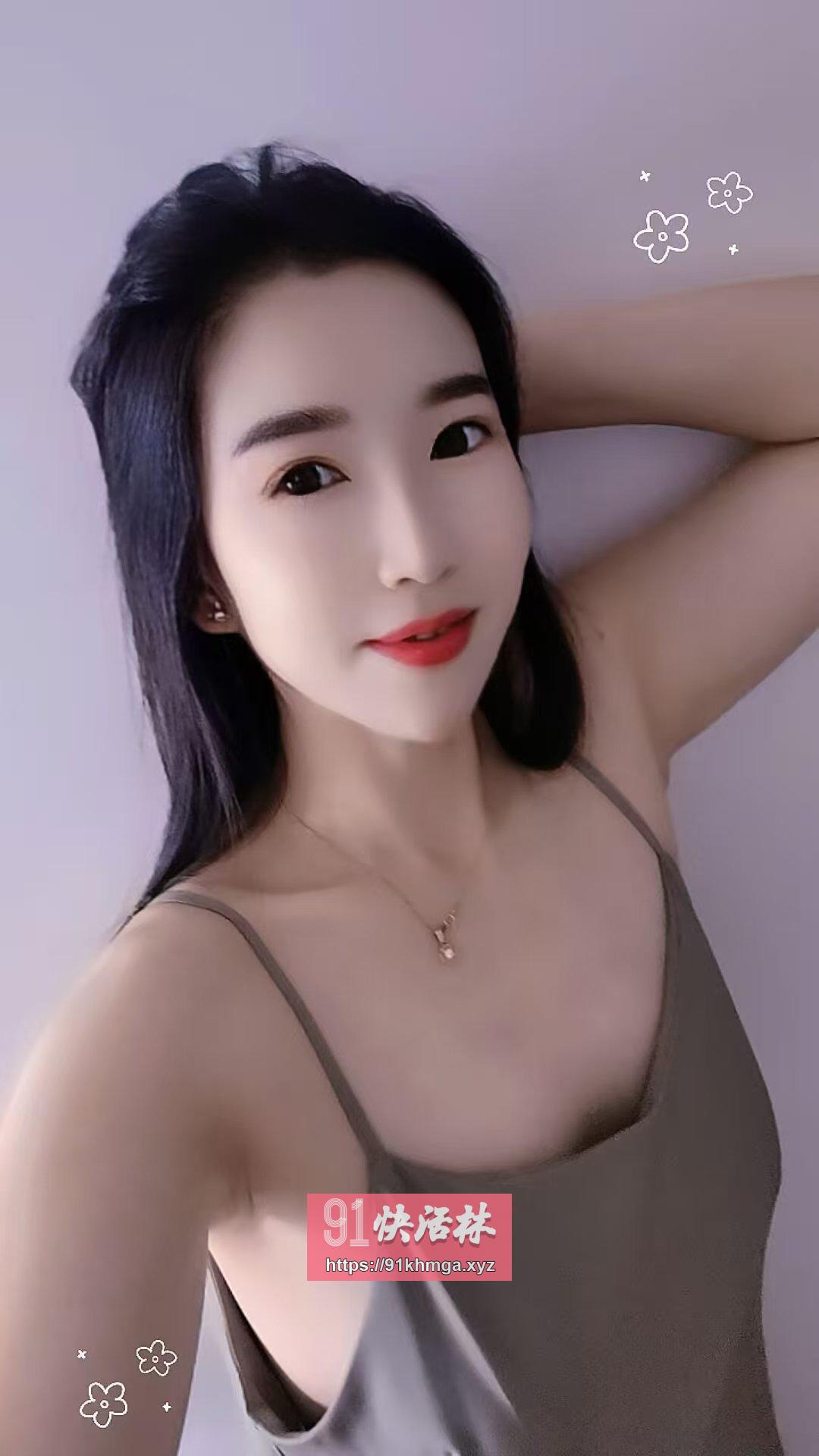 肤白貌美少妇贼骚活好