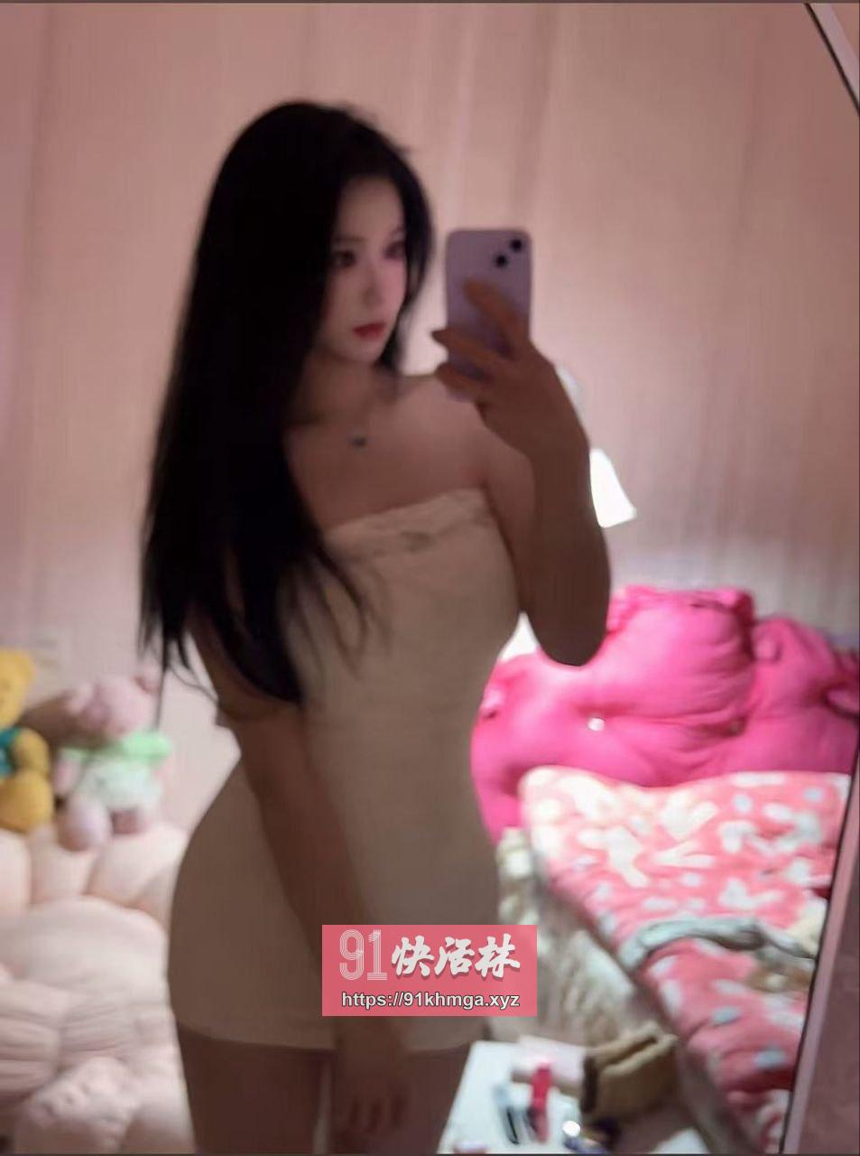 肤白貌美大长腿