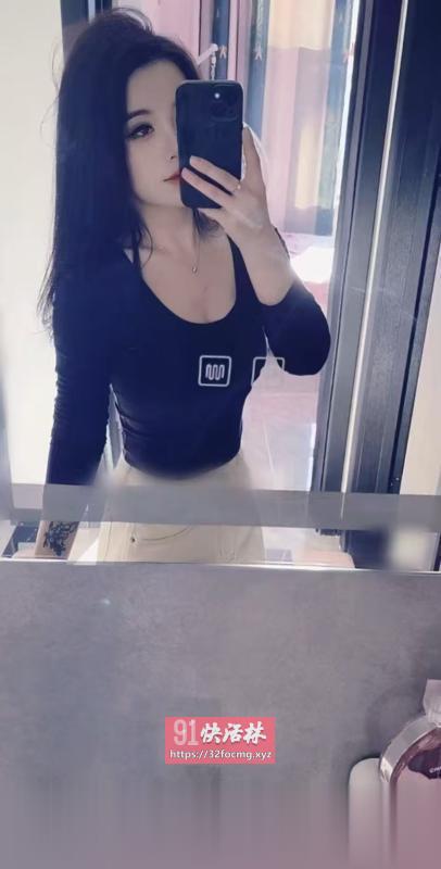 性感高挑轻舞妹妹