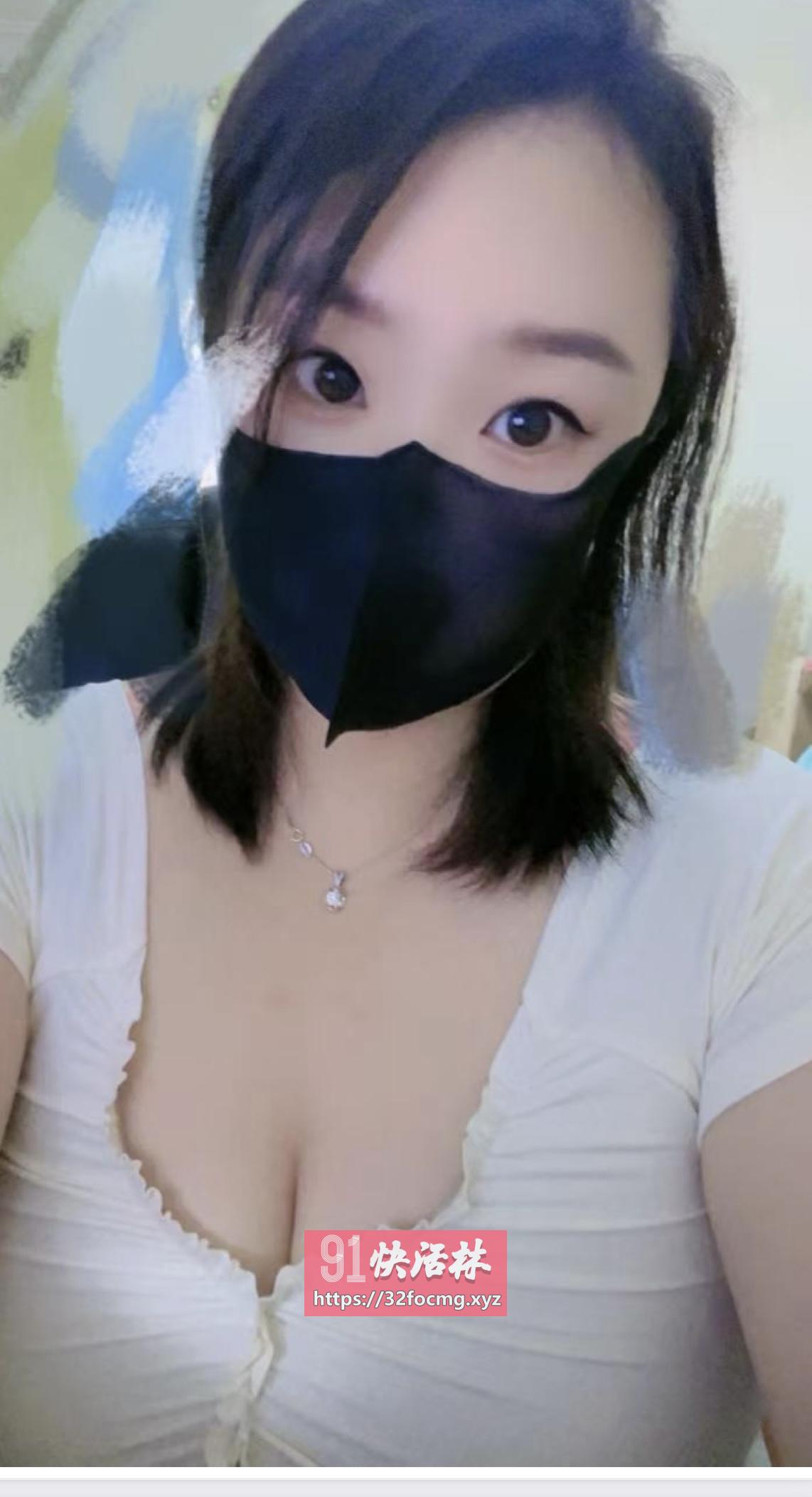 可三通巨乳美女