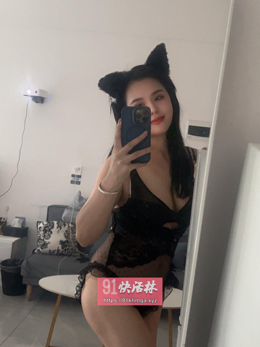 韵味服务型大胸少妇