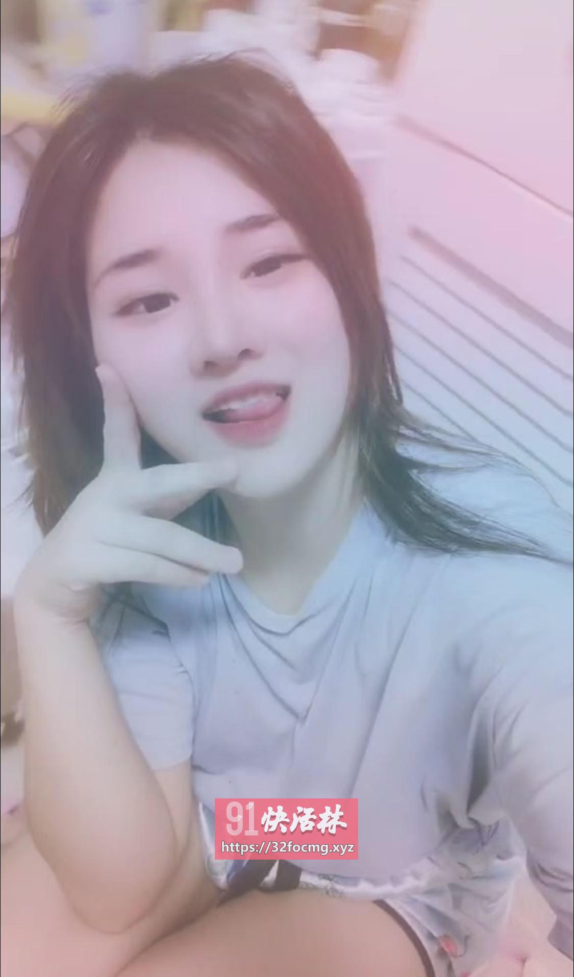 翘臀环保老师