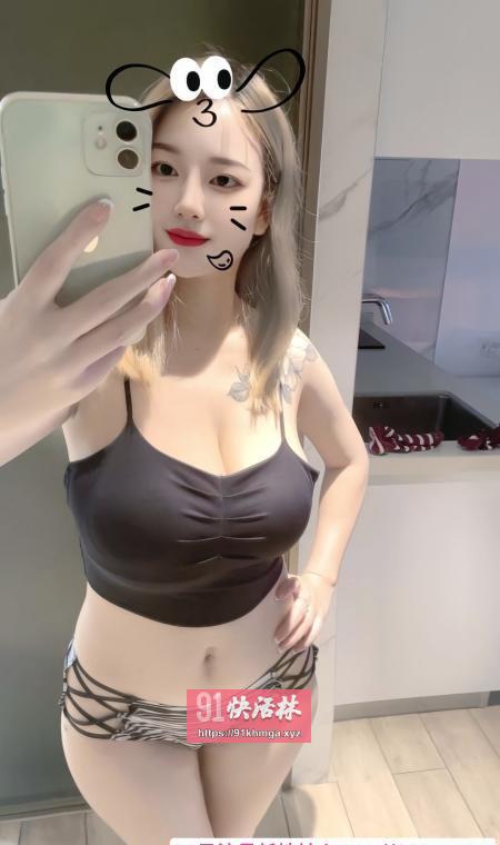 性感小骚逼水很多