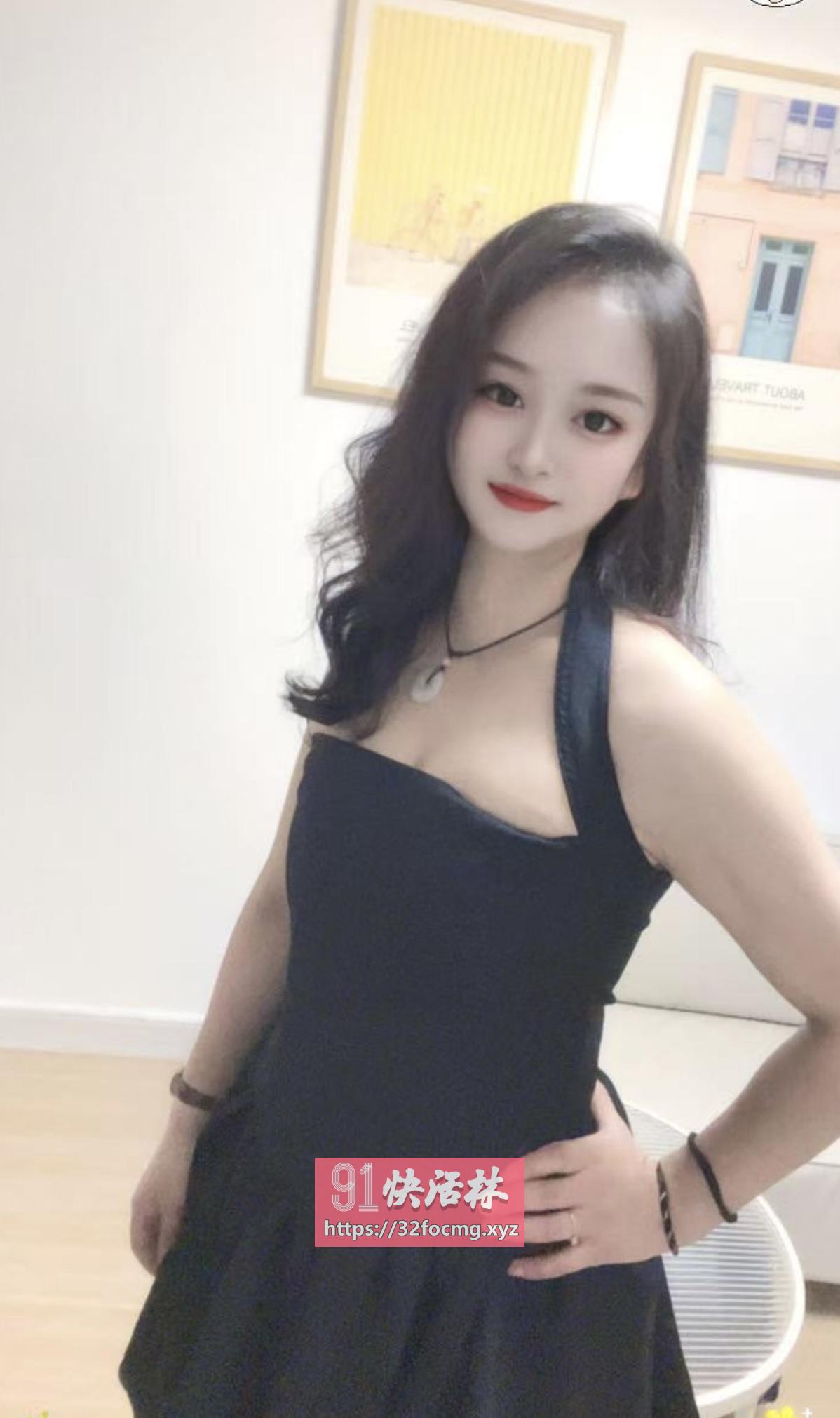 完美身材小妹盈盈乖巧听话