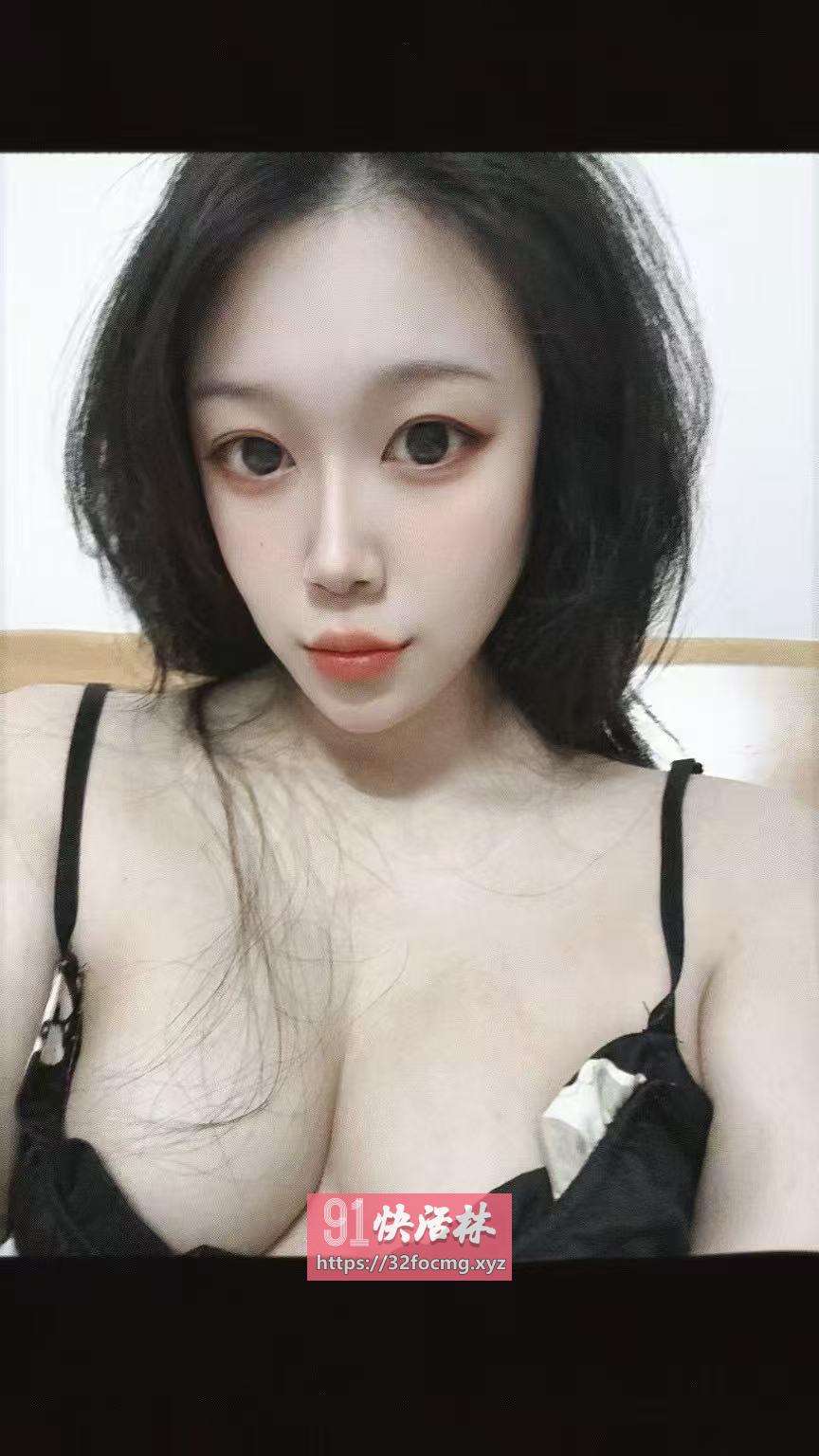 清纯嫩妹，胸还大，爽啊