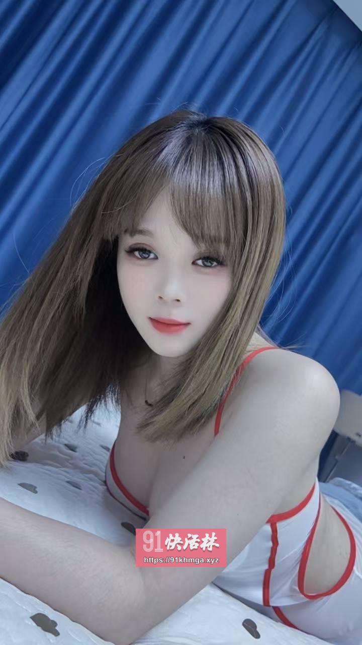 年轻水嫩大胸妹