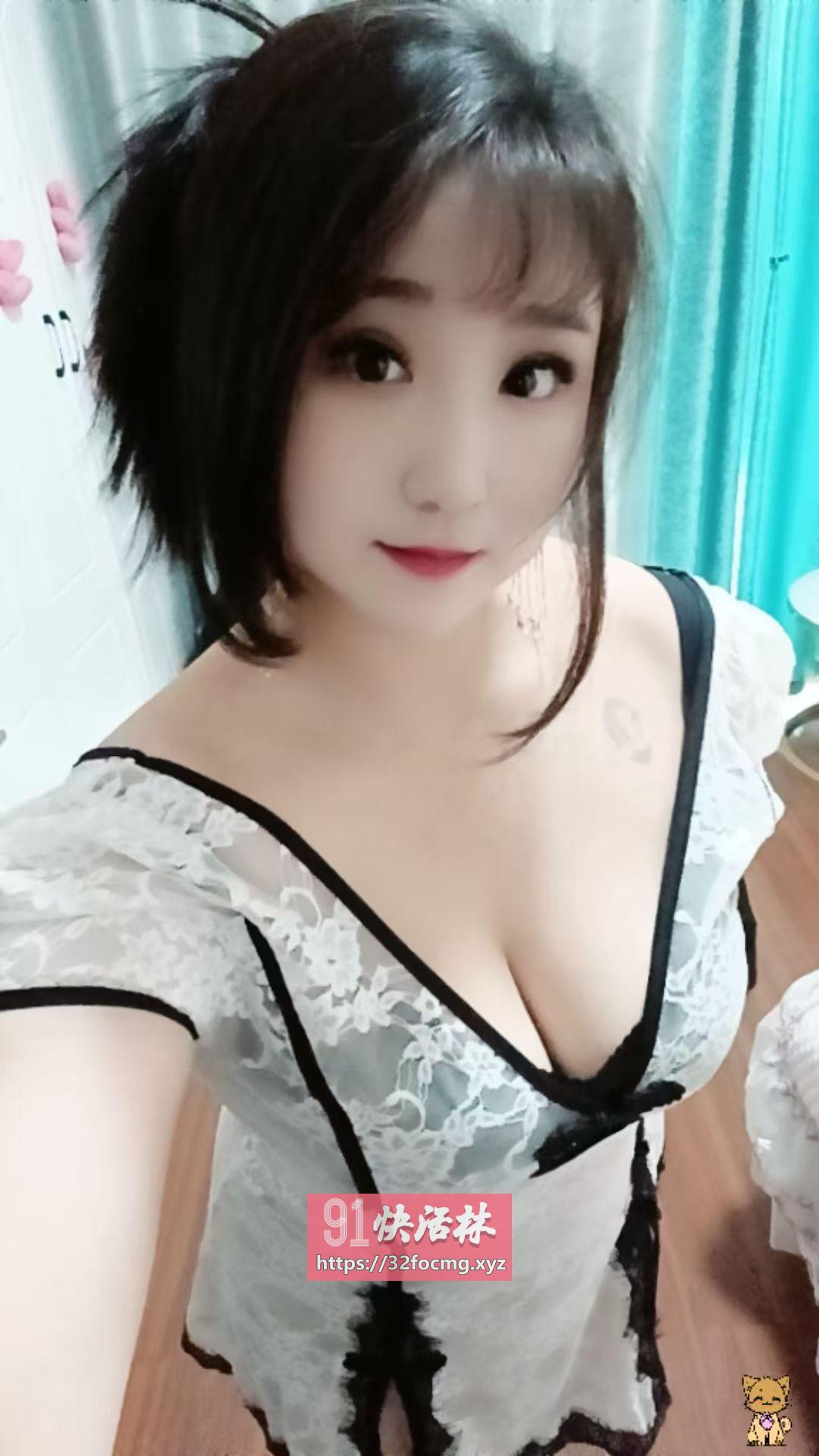 丰满大波兼职幺妹子