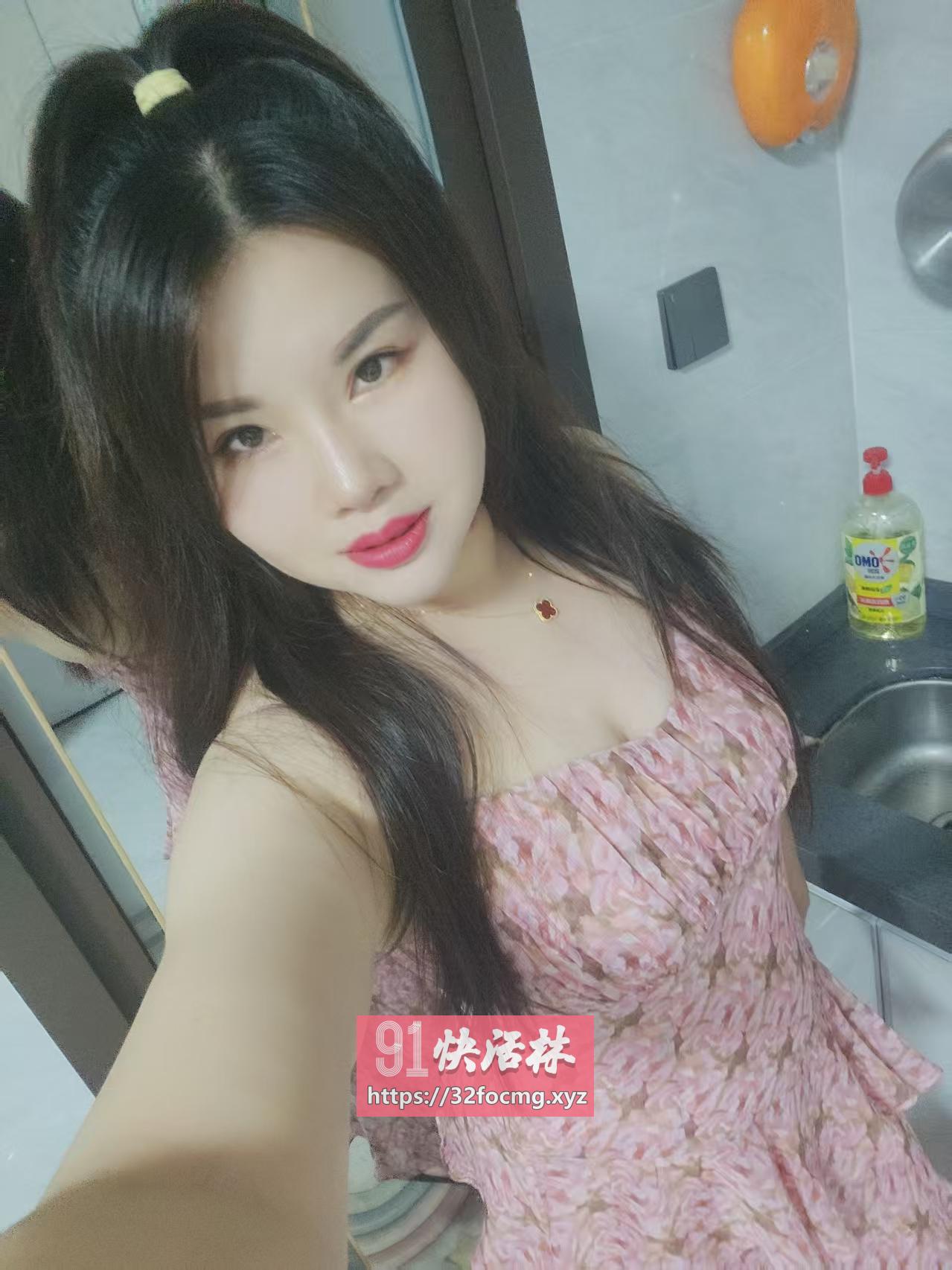 长腿小姐姐敏感小穴