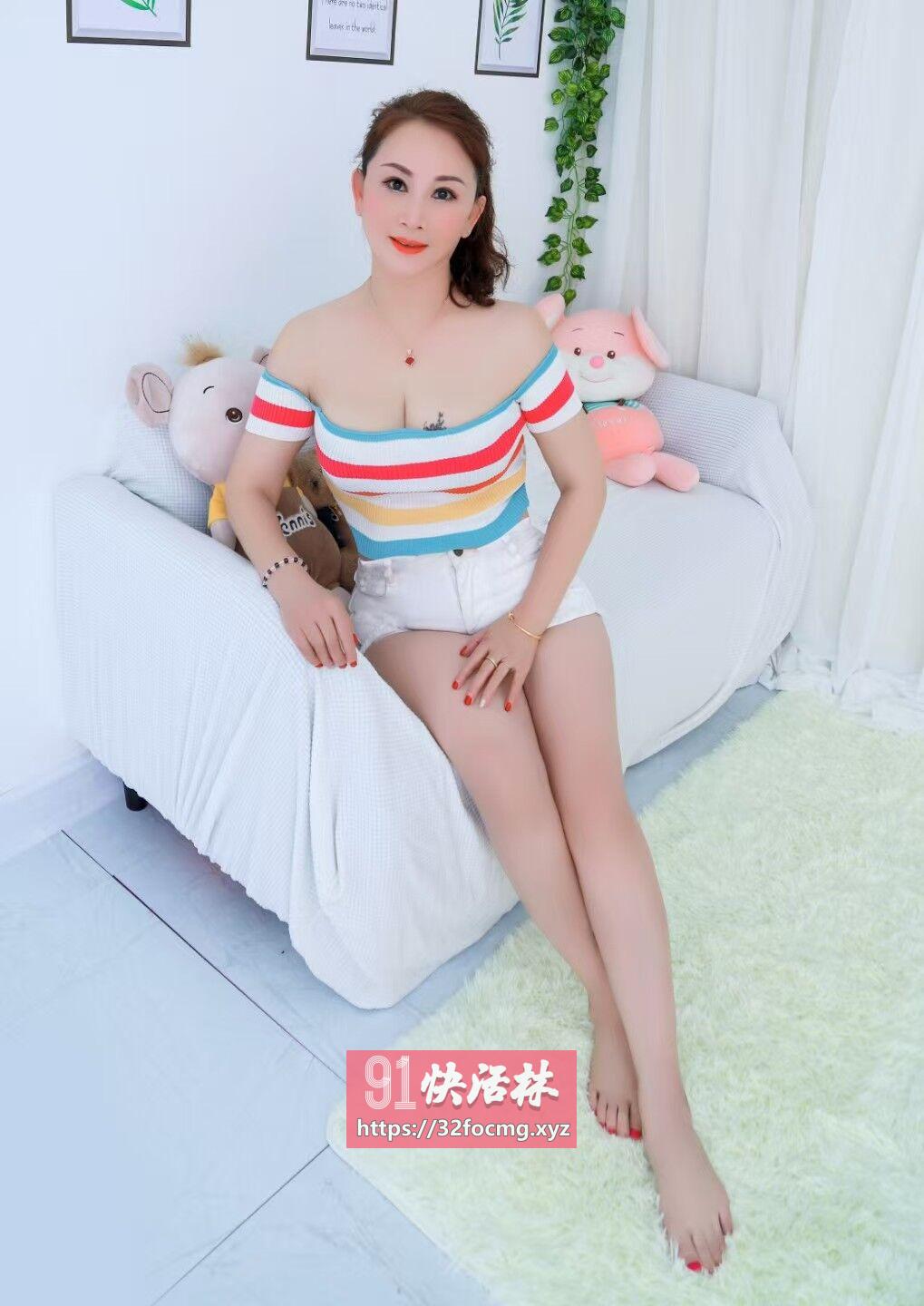 罗湖大奶熟妇