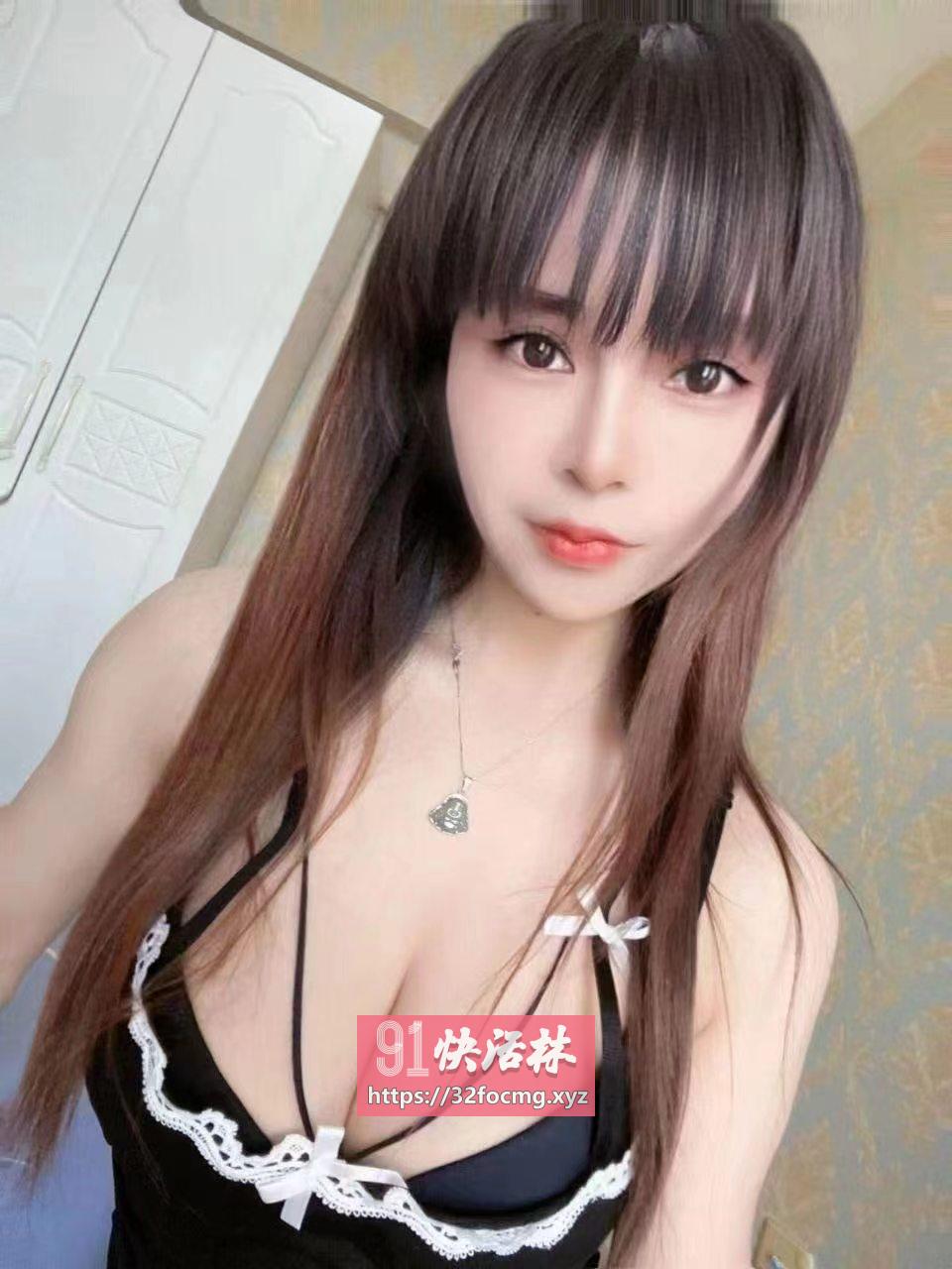 吸汁小妹妹