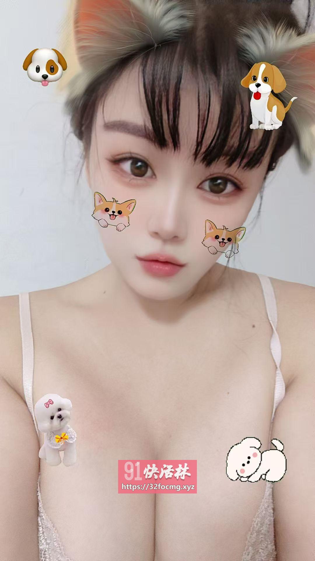 美乳甜妹会玩放的开