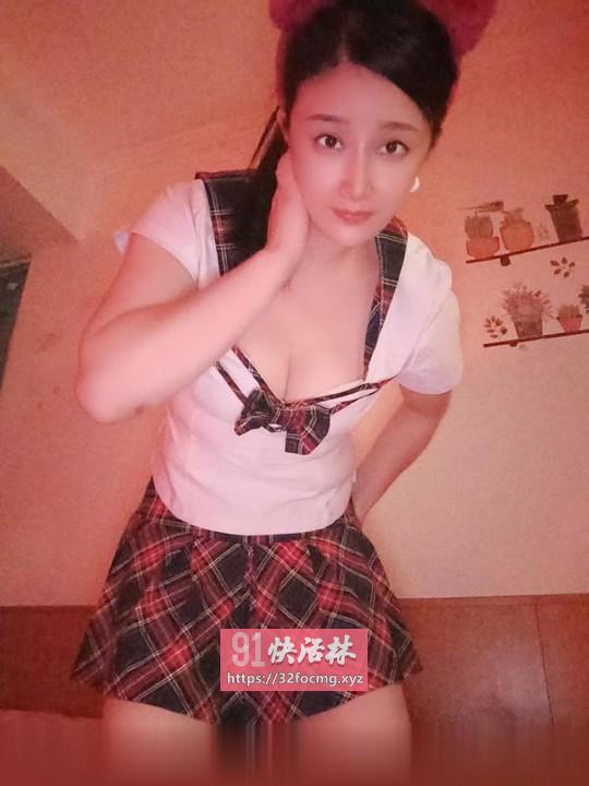 完美身材嫩妹