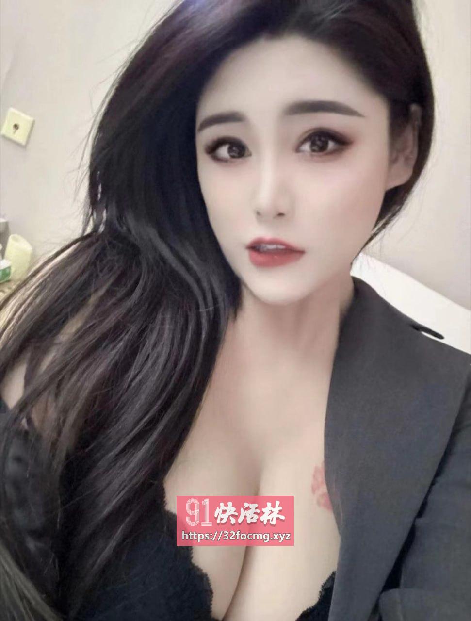 美乳骚女体验